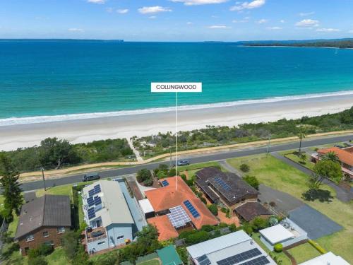 Vincentia House | Collingwood - 4BR modern beachfront holiday home