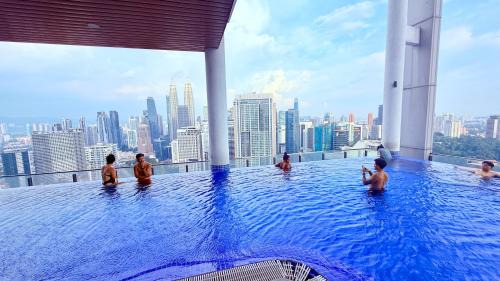 Kuala Lumpur City Centre Apartment | Colony Deluxe Suites KLCC