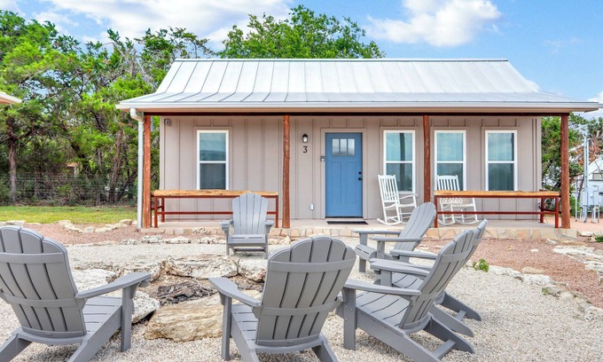Wimberley Cabin | Colorado Cabin Vibes + Firepit & Pickleball Fun