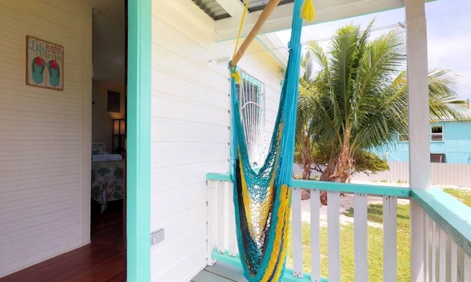 Caye Caulker Apartment | Colorful studio cabana with WiFi, partial AC, yard & picnic area - walk to town