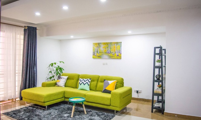 Lavington Apartment | Colourful, Luxurious 2 BDR Apartment in Kileleshwa