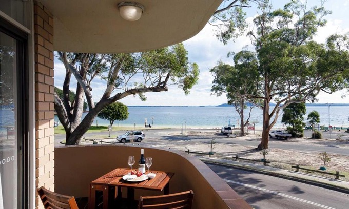 Nelson Bay Apartment | Columbia, 3 12 Columbia Close - large unit with fantastic water views and wifi