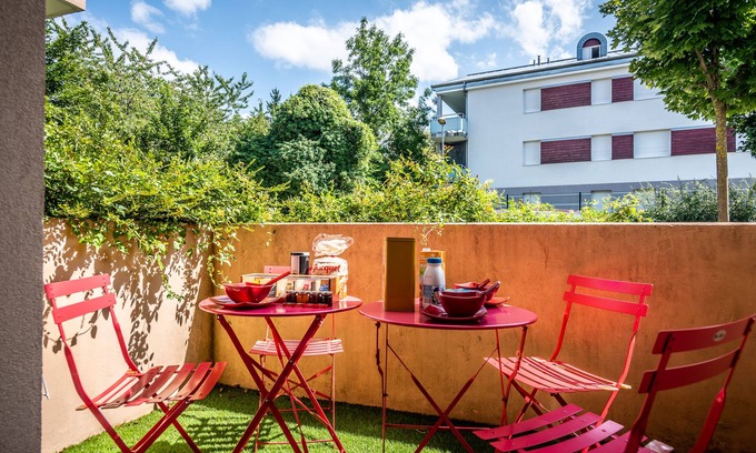 Thonon-les-Bains Apartment | COMFORT GUARANTEED - BIKES/PARKING/PETIT DEJ/NETFLIX - 28 m2 - EXCEPTIONAL SERVICES