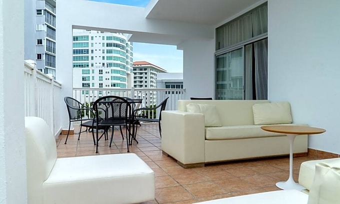 Condado Hotel | Comfort Inn San Juan