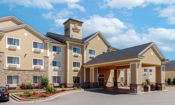 Johnson Creek Hotel | Comfort Suites Johnson Creek Conference Center