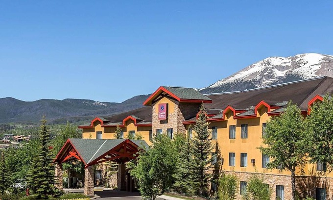 Dillon Hotel | Comfort Suites Summit County