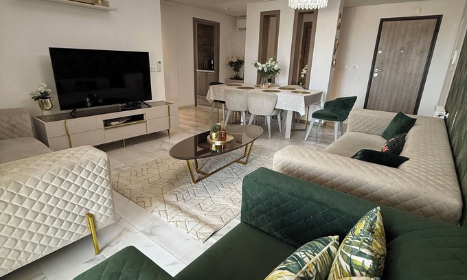El Aouina Apartment | Comfort & tranquility with balcony and parking
