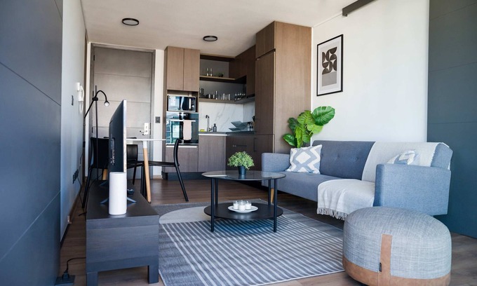 El Golf Apartment | Comfortable 2-BE, 2-BA apartment in Las Condes