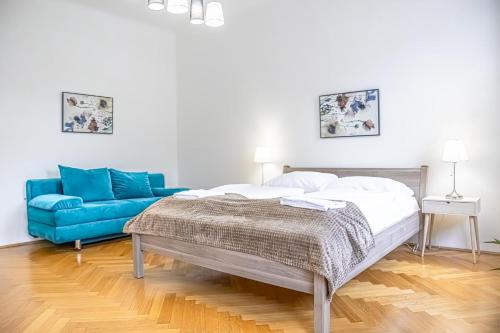 Neulerchenfeld Apartment | Comfortable 2BR Apt, Near Wiener Stadthalle