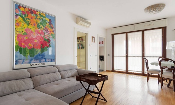 Morivione Apartment | Comfortable and bright apartment with terrace and all the main comforts located in a residential neighborhood at the gates of the historic center of Milan, a short distance from the Bocconi Campus and Fondazione Prada. Navigli, IULM and Porta Romana area