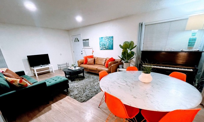 Downtown Apartment | Comfortable and style, near downtown vibe, cafes, supermarket