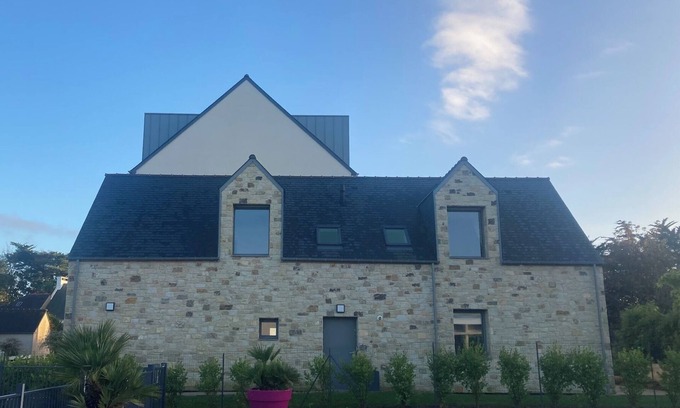 Louannec Apartment | Comfortable apartment on the 'Côte de granit rose' in Perros-Guirec