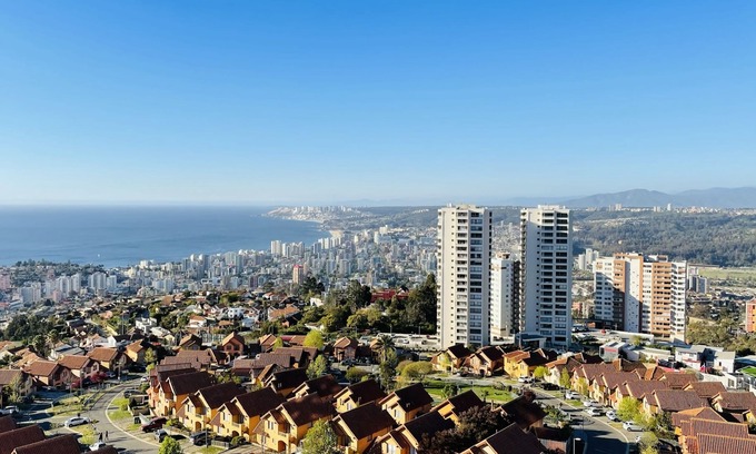 Vina del Mar Apartment | Comfortable apartment with incredible ocean views.