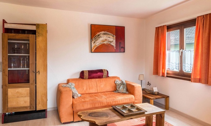 Ueberlingen Apartment | Comfortable Apartment “Haus 18” close to Lake Constance with Wi-Fi
