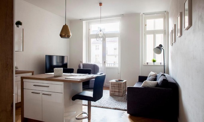 Andel Apartment | Comfortable Central Apartment Close to the River