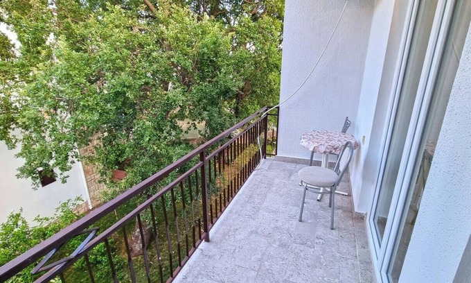 Sutomore Apartment | Comfortable family apartmentnn