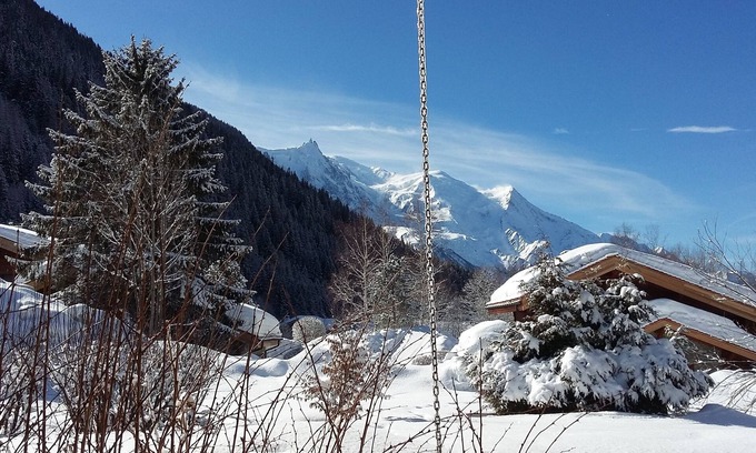 Chamonix-Mont-Blanc Apartment | Comfortable Spacious 65 m², Garden, View Mont Blanc, Near Grands Montets,.