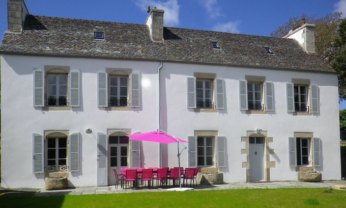 Plestin-les-Greves House | Comfortable character cottage 2 km from the sea