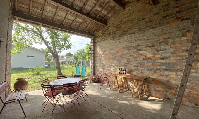 Naujac-Sur-Mer House | Comfortable house 15' from the ocean and lake and 30' from the Grands Châteaux du Médoc