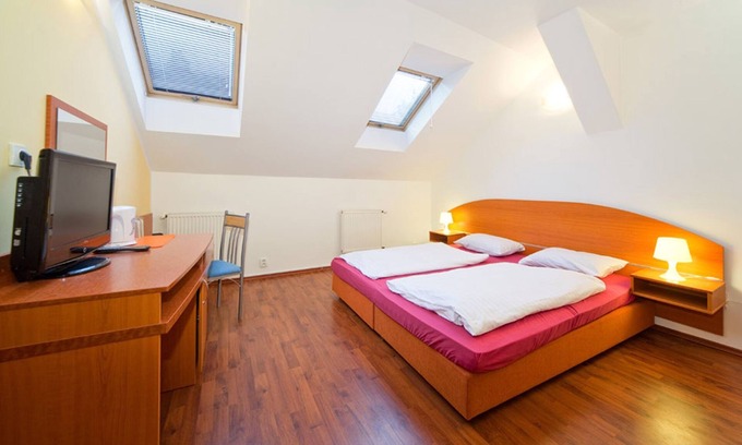 Holesovice Apartment | Comfortable rooms with private bathroom 15 minutes walk from the old town