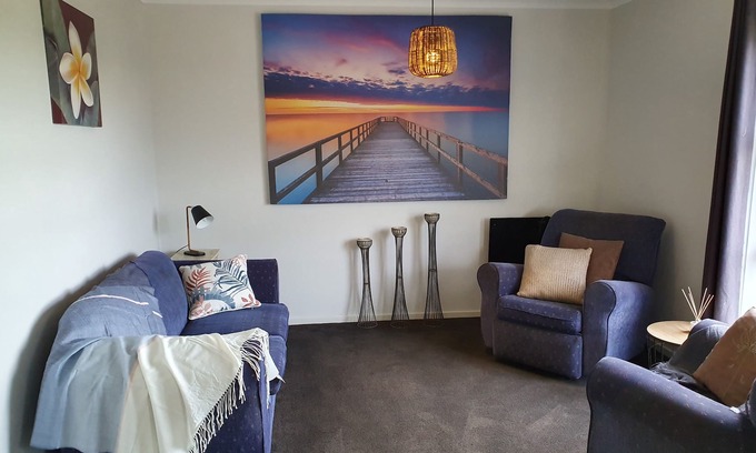 Blackburn South House | Comfortable spacious family home