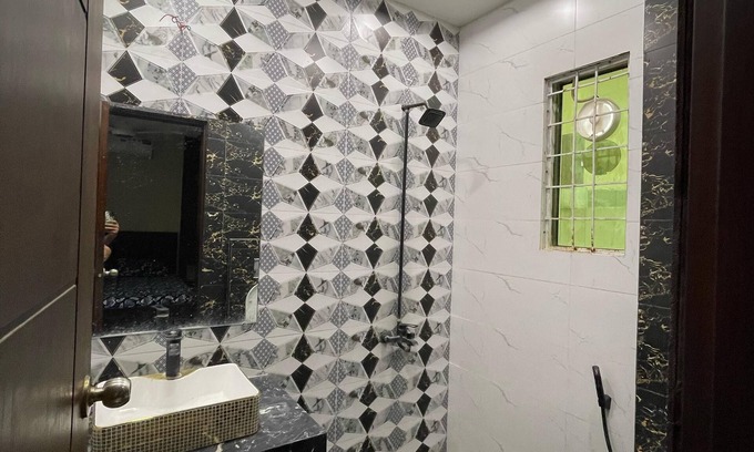 Karachi Villa | Comfortable Villa with AC and WiFi in pleasant Bahria Town Karachi