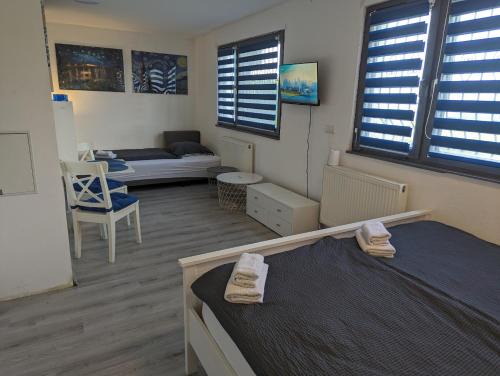 Asten Apartment | Comfortable Worker Studio - Free Parking