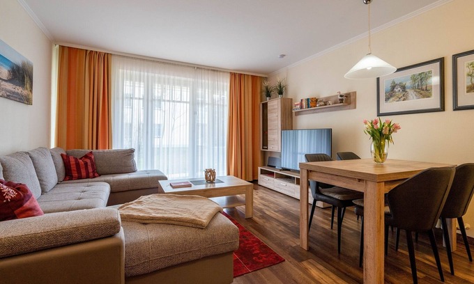 Binz Apartment | Comfortplus vacation apartment with 1 bedroom and terrace on the first floor