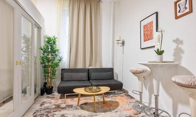 NoMad Apartment | Comfy 1BR: Queen+Couch! Prime Location!