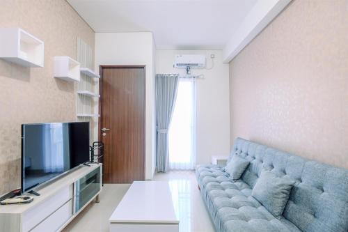 Pinang Apartment | Comfy and Modern 2BR at Transpark Cibubur Apartment By Travelio
