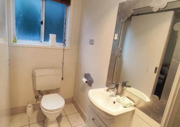 Bruce House | Comfy master room in Bruce, ACT
