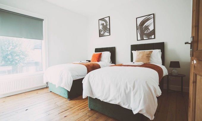 Coventry House | Comfy stay in Coventry - sleeps 6/Wi-Fi/2bathroom