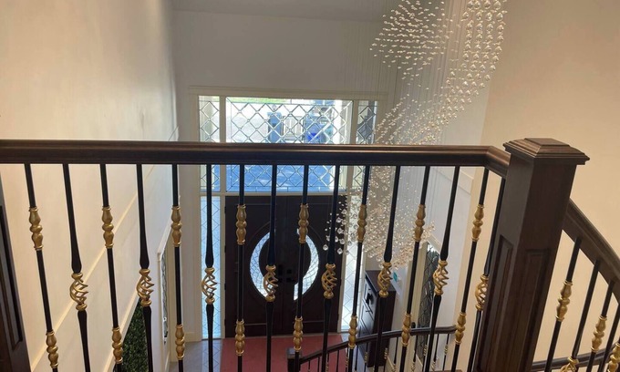 Golden Village Apartment | Comfy studio in downtown Richmond