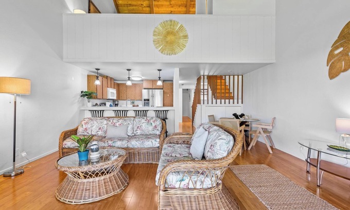Waikoloa Condo | Comfy Tropical Oasis in Waikoloa Village – BBQs, Heated Pools & Golf Course