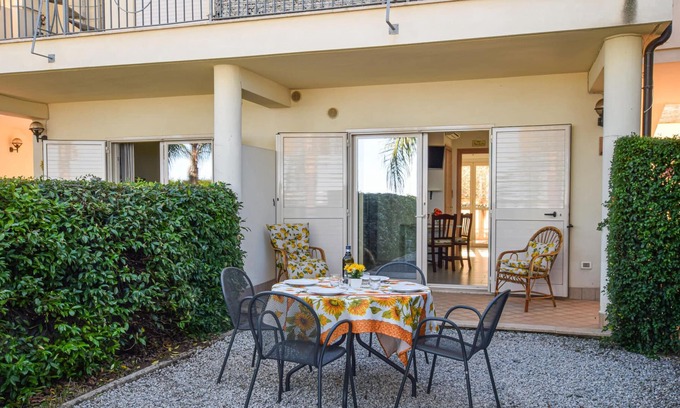 Pizzo Apartment | Compact and nice apartment near the beach.