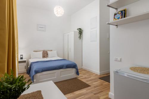 Centrs Apartment | Compact Studio next to JRT