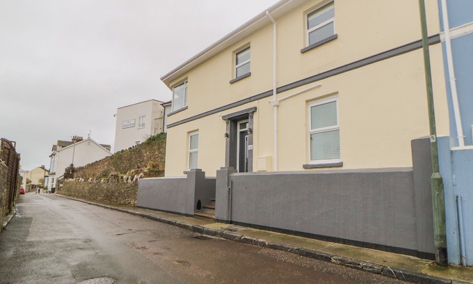 Brixham Cottage | Compass Point, BRIXHAM