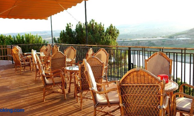 Arenas del Rey Villa | Complejo Rural El Molinillo