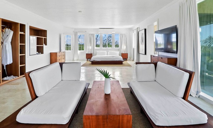 Gregory Town Villa | Complimentary Concierge + Private Beaches & Pool + Chef Services + King Suites