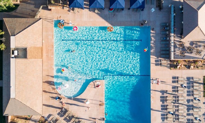 Bloomington Condo | Condo ∙ 3 bedrooms ∙ 10 guests