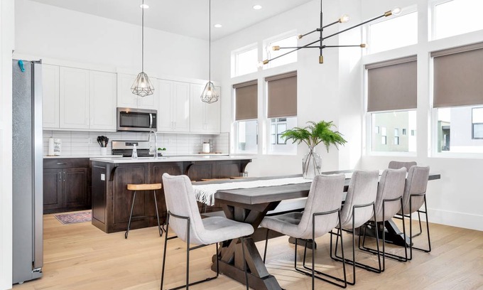Bloomington Condo | Condo ∙ 3 bedrooms ∙ 10 guests