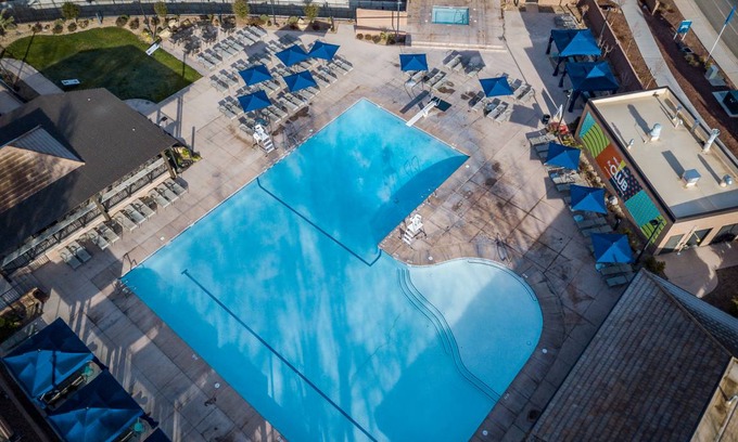 Bloomington Condo | Condo ∙ 3 bedrooms ∙ 6 guests