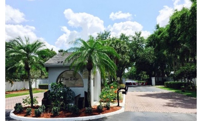 Fort Myers Condo | Condo in gated community in Fort Myers for long term rental (3 month minimum)