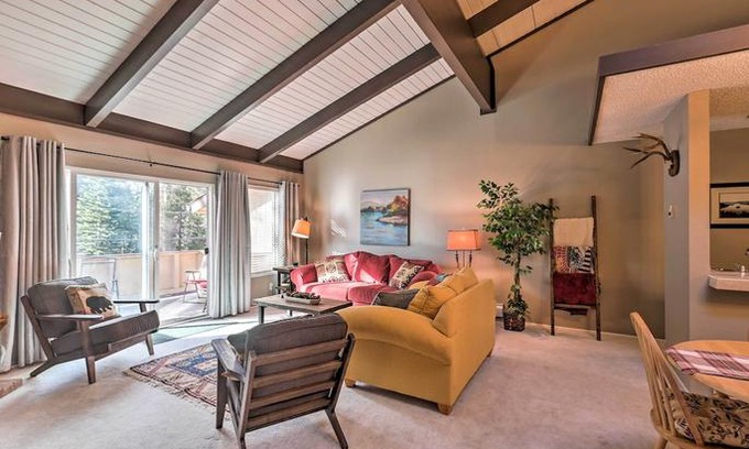 Incline Village House | Condo with Deck about 1 Mi to Lake Tahoe and Diamond Peak