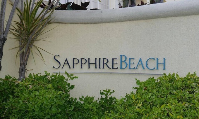 Dover Apartment | Condo305 3bed3bath condo on Dover beach in St. Lawrencegap. Facing Ocean