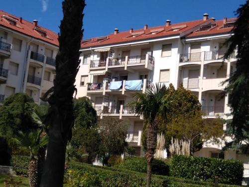 San Bartolomeo al Mare Apartment | Condominio Ariazzurra S. Bart.