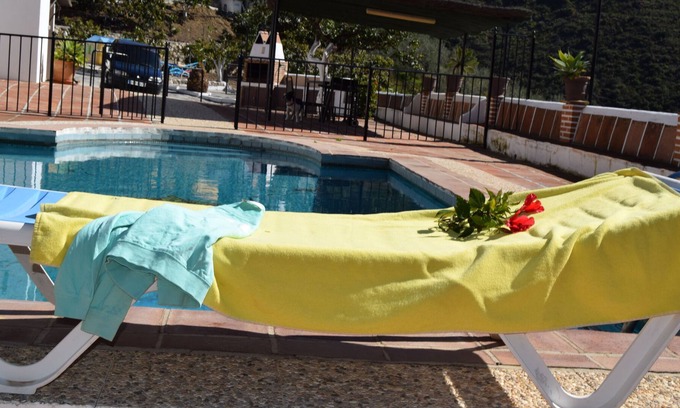 Ojen Ski Chalet | Confortable charming family house private pool near the sea Ojen andalusian town