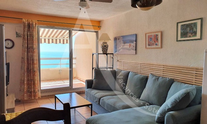 Sete Apartment | CONFORTABLE T2 EN FRONT DE MER, PARKING, WI-FI