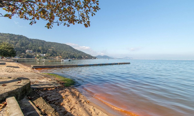 Sambaqui House | Conforto próximo ao mar em Sambaqui RA3329