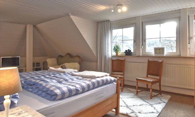Weissenbrunn Apartment | Congenial Apartment in Weißenbrunn with Garden and Barbecue